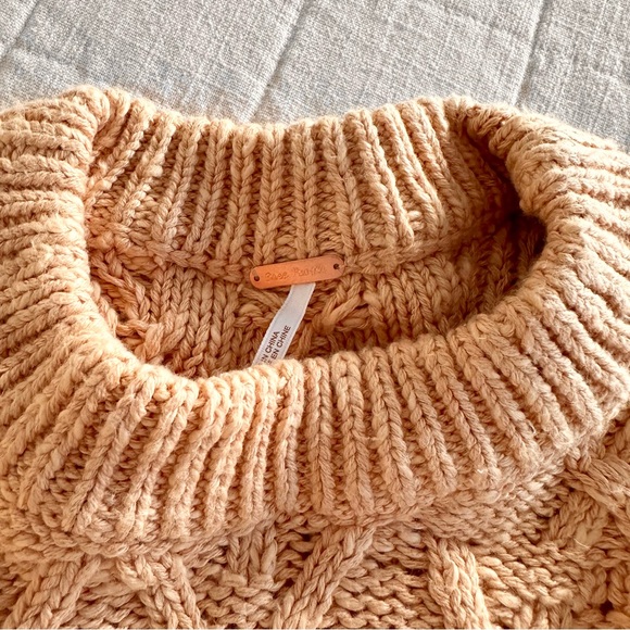 | free people • isla camel cable tunic sweater size • medium | - Picture 11 of 16